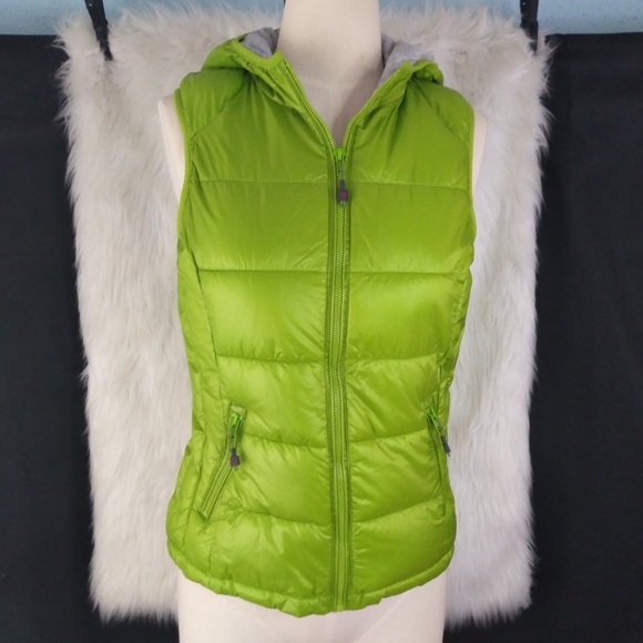 Tangerine Jackets & Blazers - Tangerine Green Sleeveless Hooded Front Zip Vest Size M